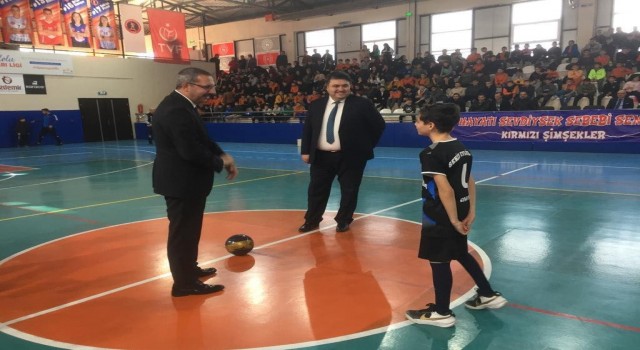 Mahalle Ligi Turnuvasının Havran müsabakalarının başlama vuruşu gerçekleştirildi