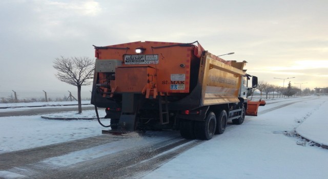 Malatyada kardan kapalı yollar açıldı