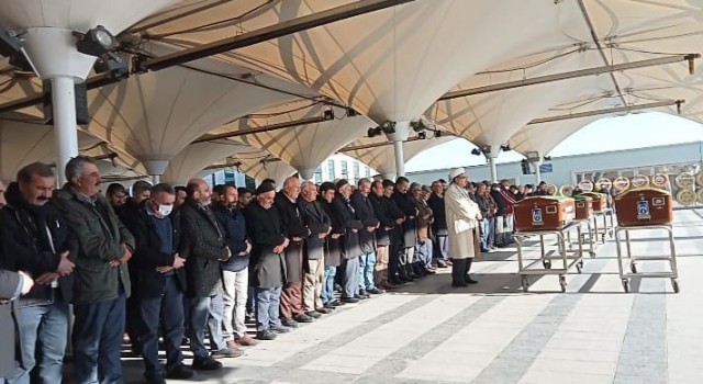 Mamaktaki silahlı saldırıda hayatını kaybedenler son yolculuğuna uğurlandı