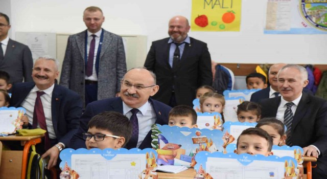 Manisada 263 bin öğrenci ve 19 bin öğretmenin yarıyıl tatili başladı