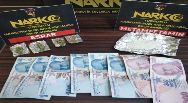 Manisada durdurulan şahsın üzerinden uyuşturucu çıktı