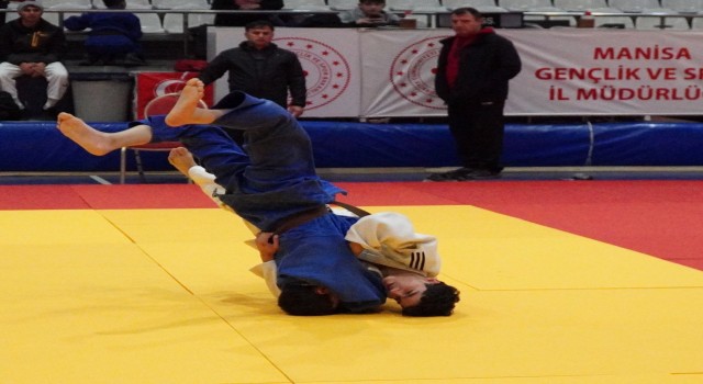 Manisada Ümitler Judo İl Birinciliği müsabakaları düzenlendi