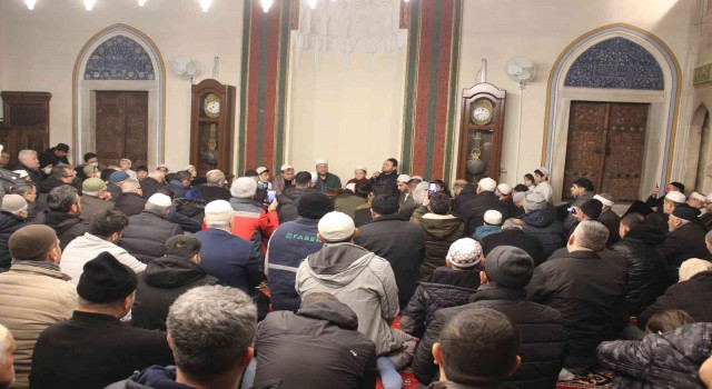 Manisalılar yeni yılın ilk sabah namazında buluştu