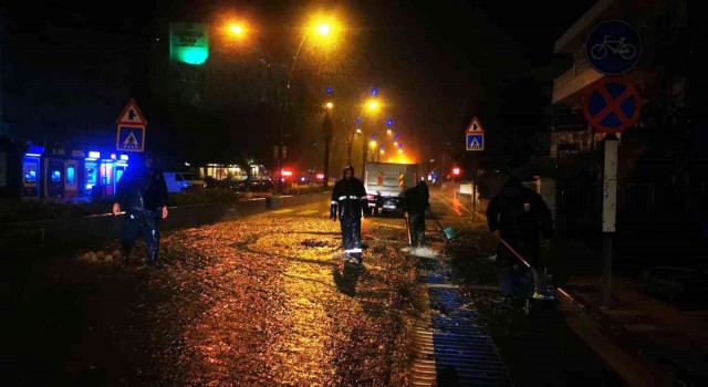 Marmariste sağanak yağış etkili oluyor