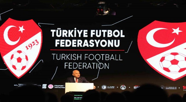 Mehmet Büyükekşi: Süper Lig ve Spor Toto 1. Lige akademi zorunluluğu getireceğiz