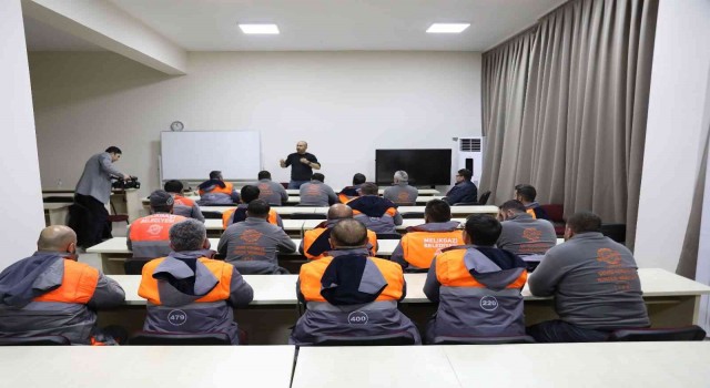 Melikgazide belediye-üniversite işbirliği ile personele eğitim veriliyor