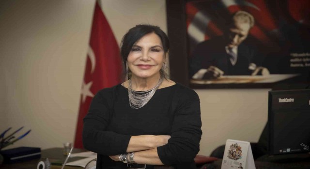 Mersin Şehir Tiyatrosunun yeni sanat yönetmeni Hülya Savaş oldu