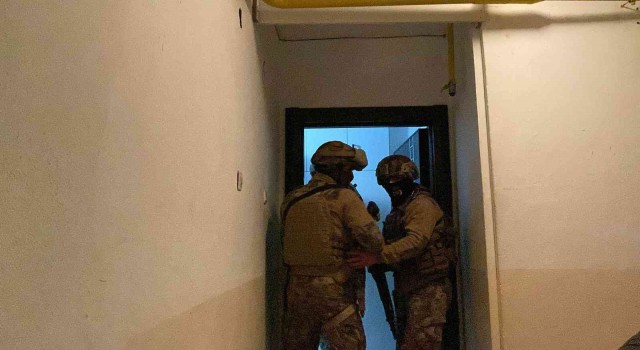 Mersinde organize suç örgütü operasyonu: 14 gözaltı kararı