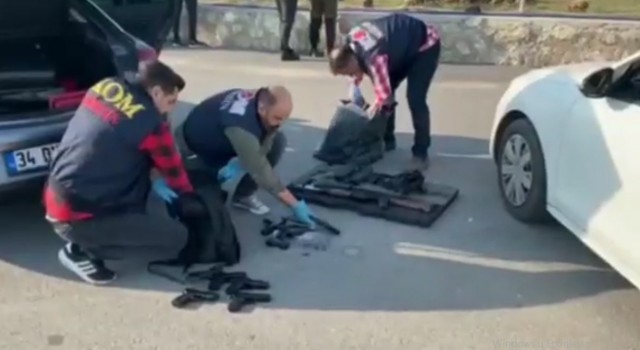 Mersinde silah kaçakçılarına operasyon: 3 gözaltı