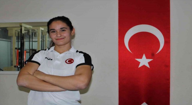 Milli bilek güreşçisi spor otoritelerinden destek bekliyor