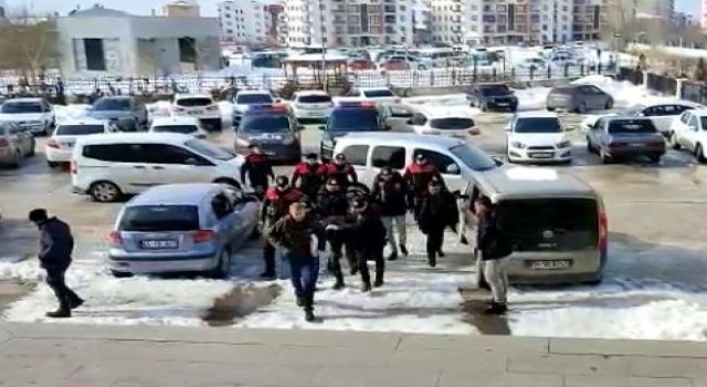 Minik Metenin ölümüne neden olan köpeğin sahibi adliyeye çıkarıldı