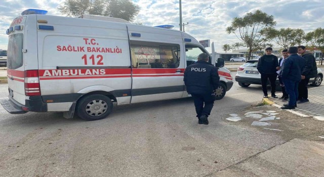 Motosiklet ile kamyonet çarpıştı, 1 öğrenci yaralandı