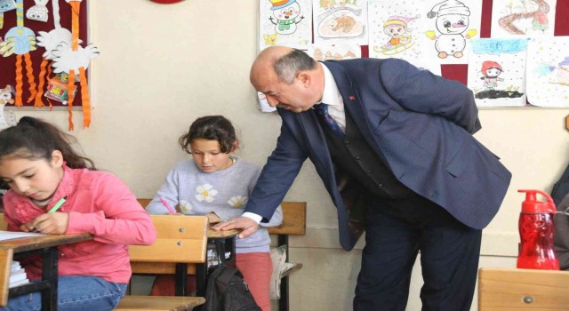 Müdür Başyiğit, Kitaplarla her yaşta dost olun