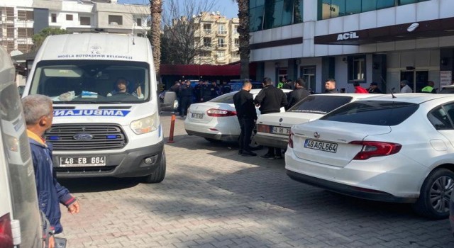 Muğlada bıçaklı, silahlı kavga: 1 ölü, 2 yaralı