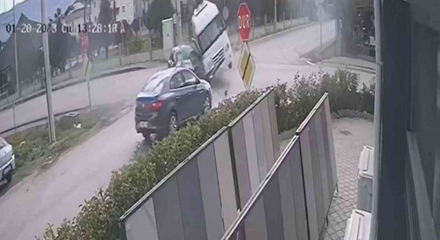 Muğlada ölümlü kazanın güvenlik kamera görüntüleri ortaya çıktı