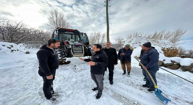 Muradiyede karla mücadele çalışmaları başladı