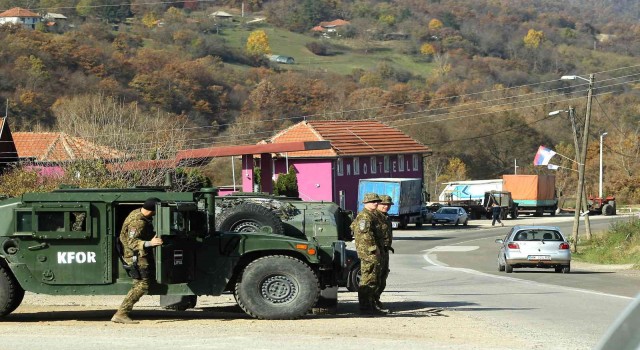 NATO'dan Sırbistan'ın Kosova'ya asker ve polis gönderme talebine ret