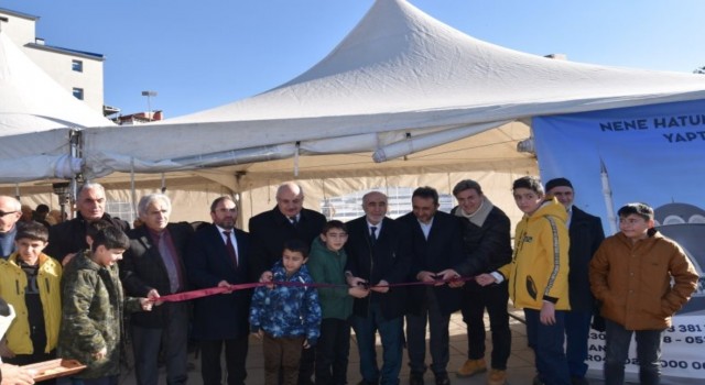 Nene Hatun Camii Külliyesine ev hanımlarından anlamlı destek