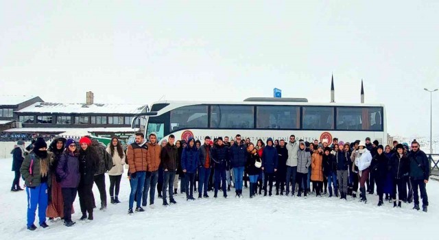 NEVÜlü öğrenciler Erciyes Dağı gezisine katıldı