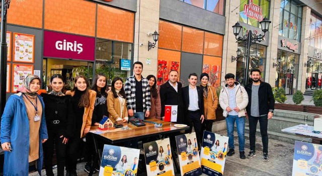 Öğrenciler AVMde proje ve el sanatlarını sergiledi
