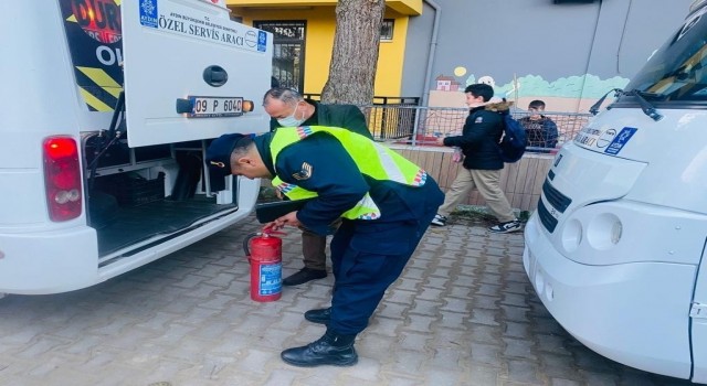 Okul servis araçları denetlendi