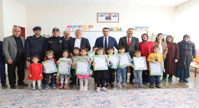 Osmancıkta 7 bin 237 öğrenci yarıyıl tatiline girdi