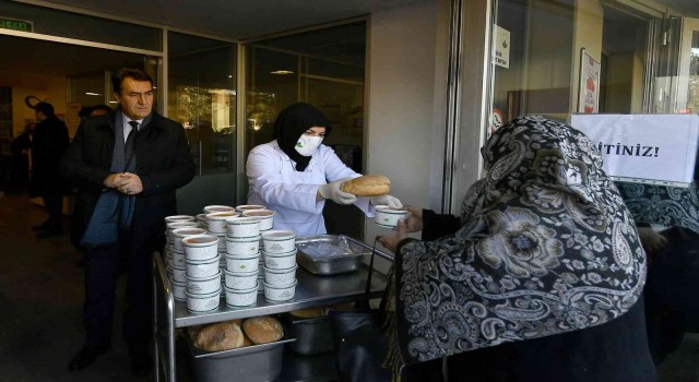 Osmangazide ihtiyaç sahiplerinin yüzü güldü