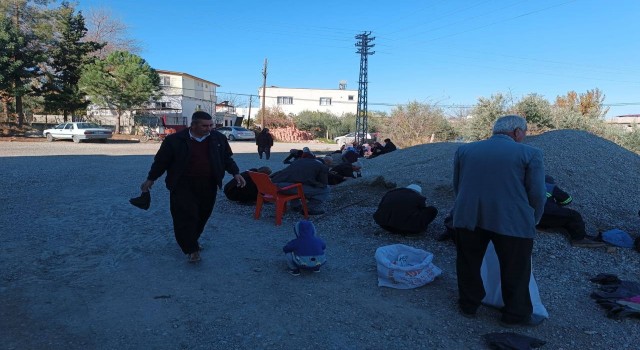 Osmaniyede kuraklık nedeniyle okunmuş 70 bin taş göle bırakıldı