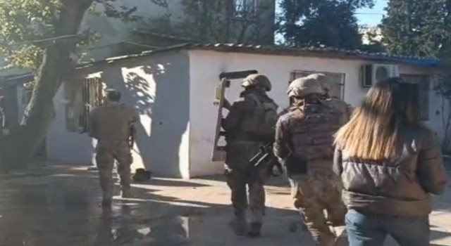 Osmaniyede uyuşturucu operasyonu: 5 gözaltı