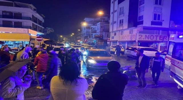 Otomobile çarpan elektrikli bisiklet sürücüsü ölümden döndü