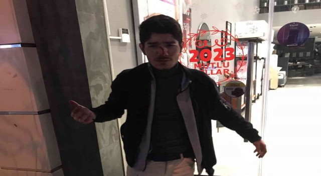 (ÖZEL) Alkol şişesiyle taksiye binmek isteyince