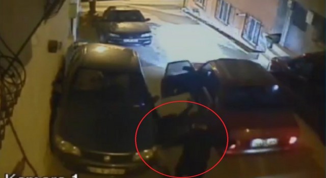 (Özel) Camdan atlayıp otomobilini hırsızın elinden kurtardı