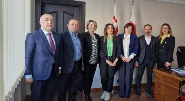 Özel İmperial Hastanesi yönetiminden Gürcistan Acara Özerk Cumhuriyeti Sağlık Bakanı Nino Nijaradzeye ziyaret