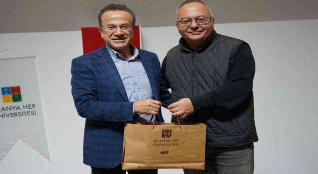 Prof. Dr. Ali Sınağ: Üniversitelerdeki veri yönetiminin sağlıklı yapılması ve patentlerin ticarileşmesi gerekiyor