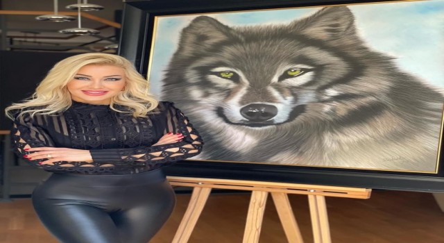 Ressam Önyürünün eserlerine yoğun ilgi