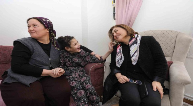 Şahin, doğalgaz yardım projesinden yararlanan aileleri ziyaret etti