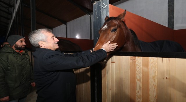 Şahinbeyde geleneksel spor tesisi çalışmaları sürüyor