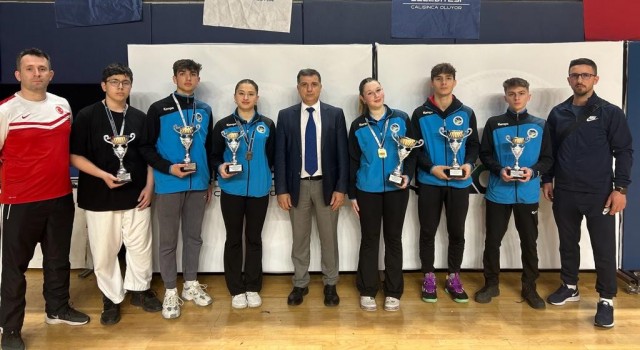 Sakarya Büyükşehirin 6 sporcusu, İller Arası Karate Liginden başarılarla döndü