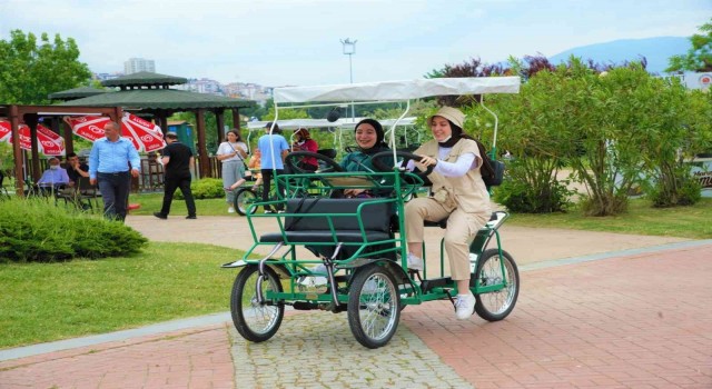 Samsun Batı Parkta bir yılda 50 bin kişi aile bisikleti kullandı