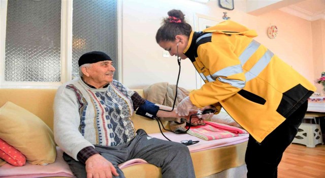 Samsun Büyükşehir Belediyesi, 2022 yılında 832 aileye evde bakım hizmeti verdi