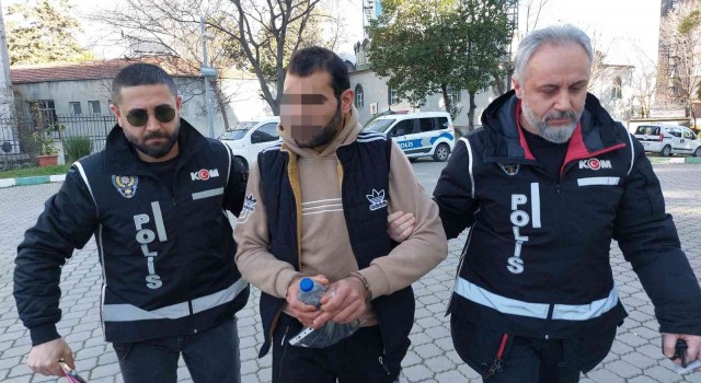 Samsunda sahte dolarla yakalanan şahıs adliyeye sevk edildi