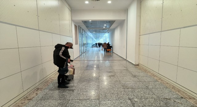 Sarp Sınır Kapısındaki Iphone yoğunluğu yerini sessizliğe bıraktı