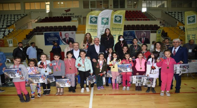 Satranç turnuvasında 243 sporcu yarıştı