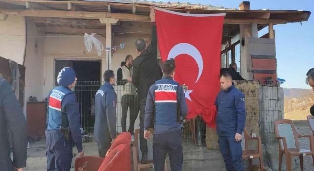 Şehit haberi baba ocağına ulaştı