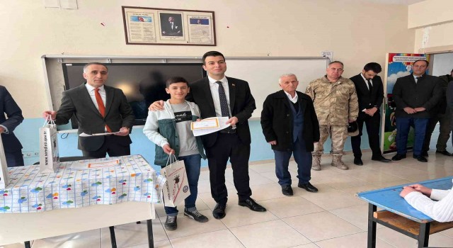 Şemdinlide miniklerin karne heyecanı