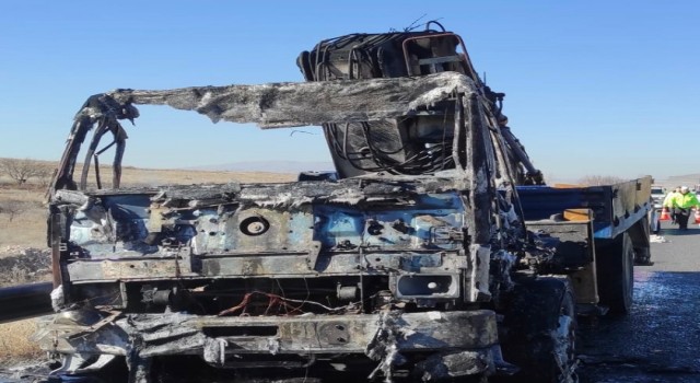 Seyir halindeki vinç küle döndü