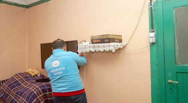 Sık sık köylerdeki yangınlarla gündeme gelen Kastamonuda elektrik tesisatları yenileniyor
