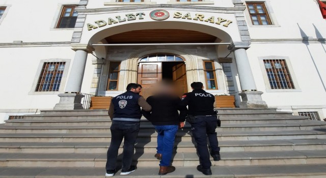 Sinopta otomobil çalan 2 kişi tutuklandı