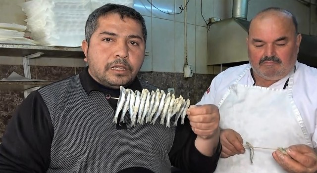 Şiş kebap yerine çöp şiş hamsi