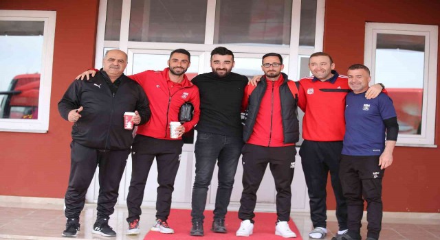 Sivasspor kafilesi Kayseriye gitti